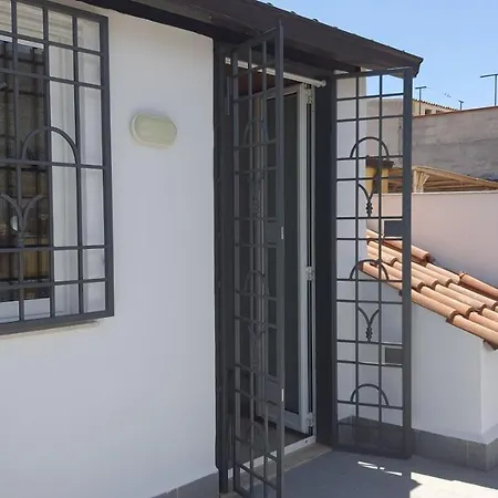 Casa Vicino Mondello 別荘 パレルモ